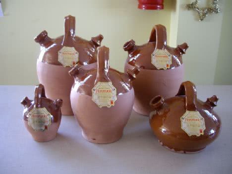 Botijos del agua de barro