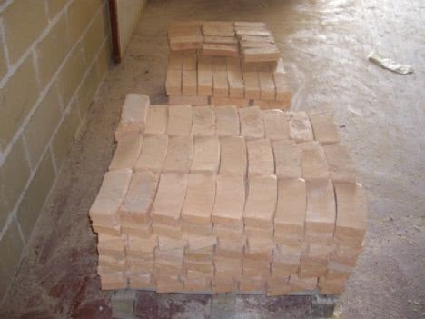 Ladrillos curvos y rectos refractarios de barro artesanos