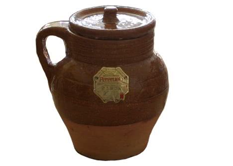 puchero antiguo de barro refractario